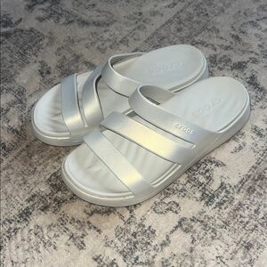 CROCS Women's Silver Strappy Slide Sandals